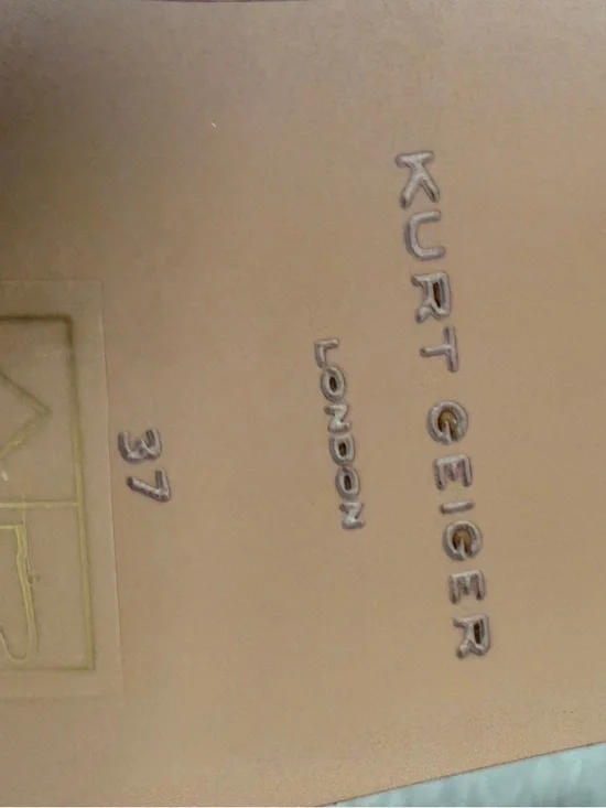 NIB Kurt Geiger Otter Love Beige Leather Heart-Accent Slip-On Mules - Size 7 - Picture 6 of 7